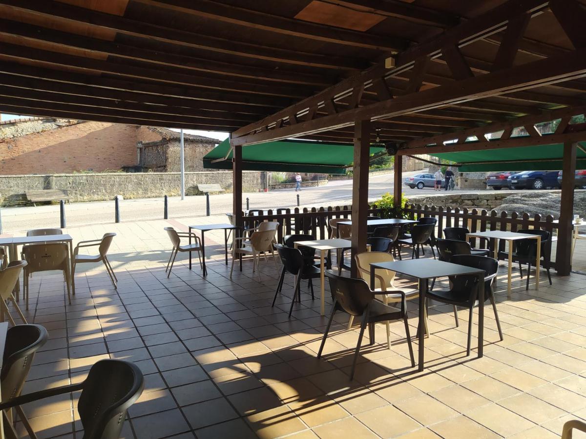 Hostal Urbion Vinuesa Esterno foto