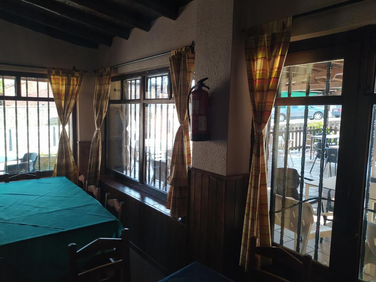 Hostal Urbion Vinuesa Esterno foto