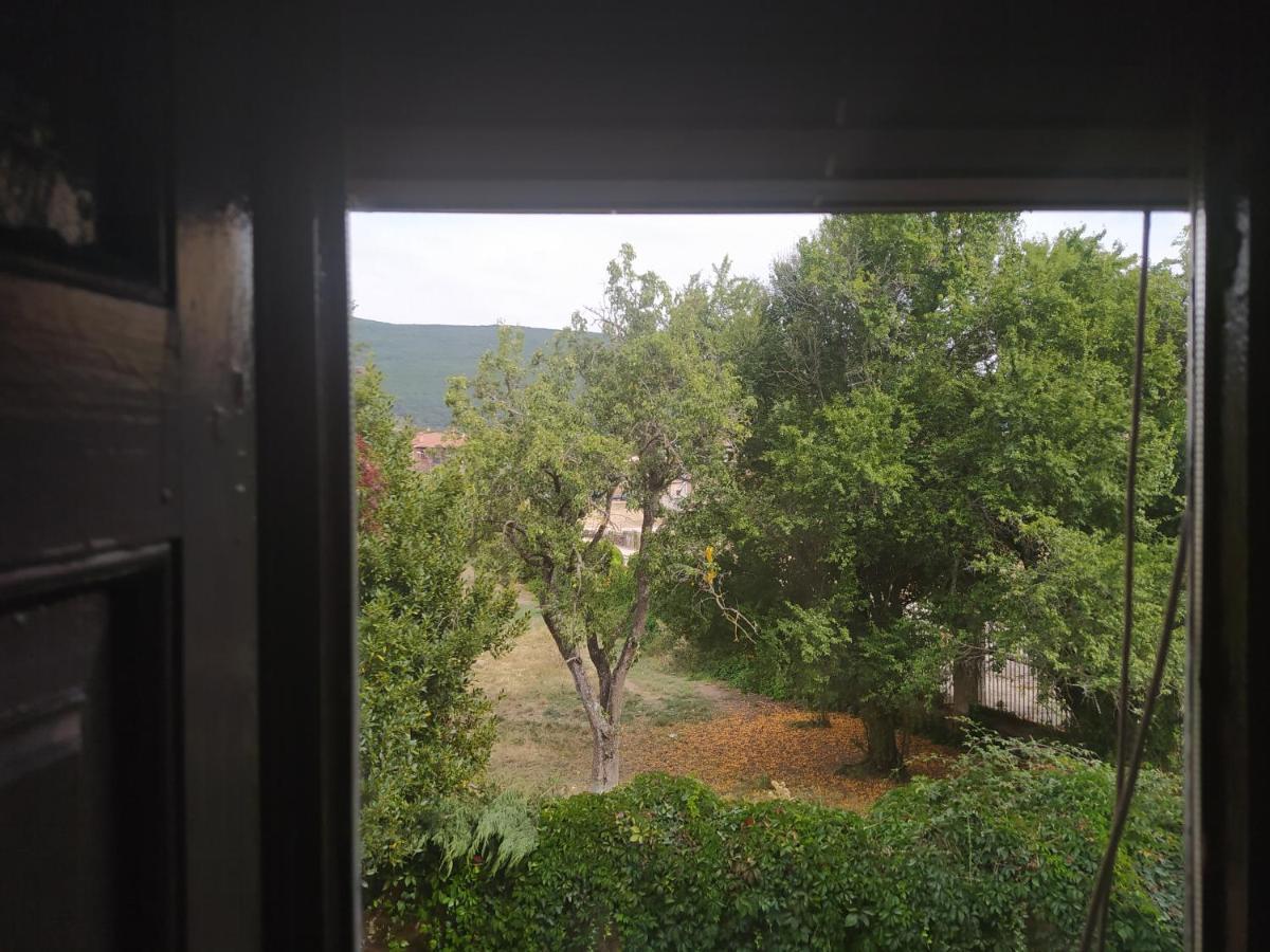 Hostal Urbion Vinuesa Esterno foto