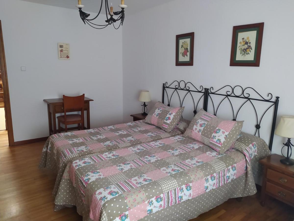 Hostal Urbion Vinuesa Esterno foto